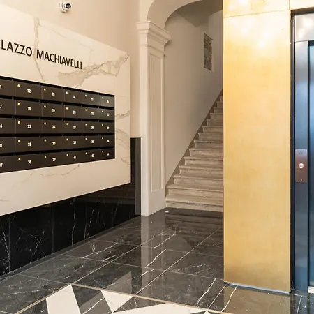 Guesthost - Palazzo Machiavelli - Elegant X4 Apartament