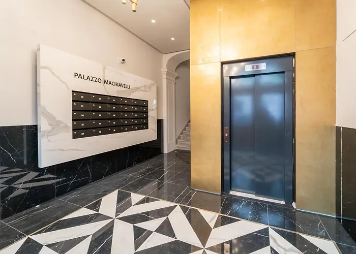 Guesthost - Palazzo Machiavelli - Elegant X4 Appartement *